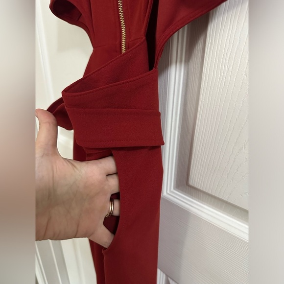 Sexy BeBe Red Cutout Wide Leg belted pant Jumpsuit size 2 straight leg - Picture 4 of 8